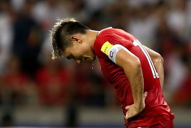  利物浦主场草皮质量问题遭多方质疑  